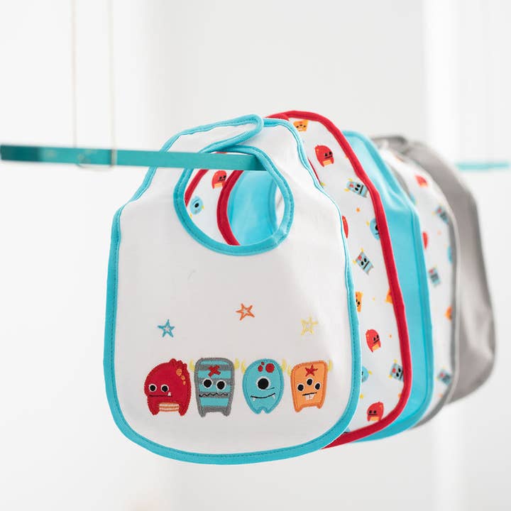 SET OF 5 VELCRO BIBS for wholesale by Olmitos S.A