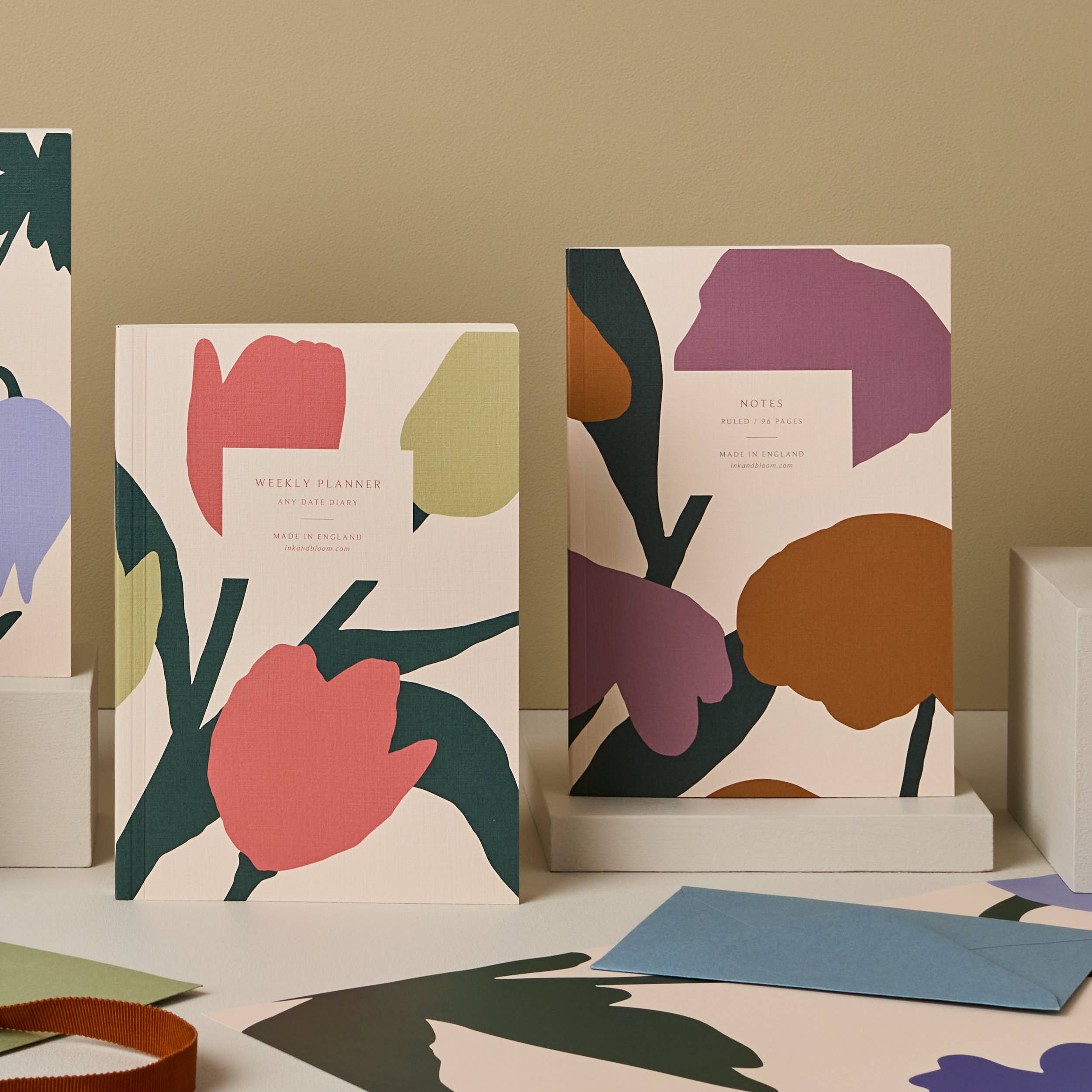 Ink & Bloom – wholesale Notebook – Ruled Notebook in Floral Bloom Pattern2