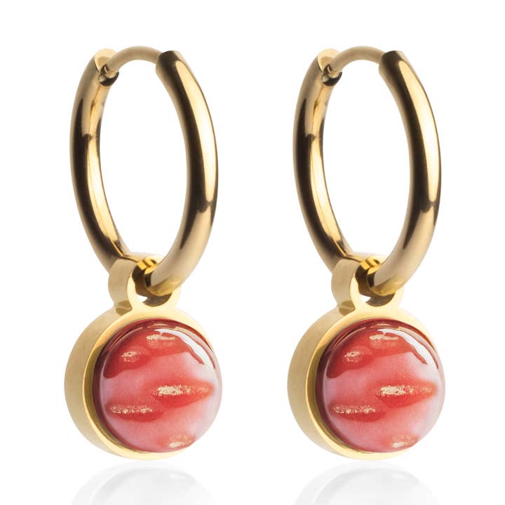 Brincos de argola Mix & Match com pendente • dourado/vermelho cereja • 16 mm por atacado de ALEXASCHA