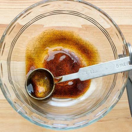 Stavoren Trading - Wholesale Vanilla/Fruit Extract - 16 oz Gourmet Madagascar Vanilla Bean Paste3