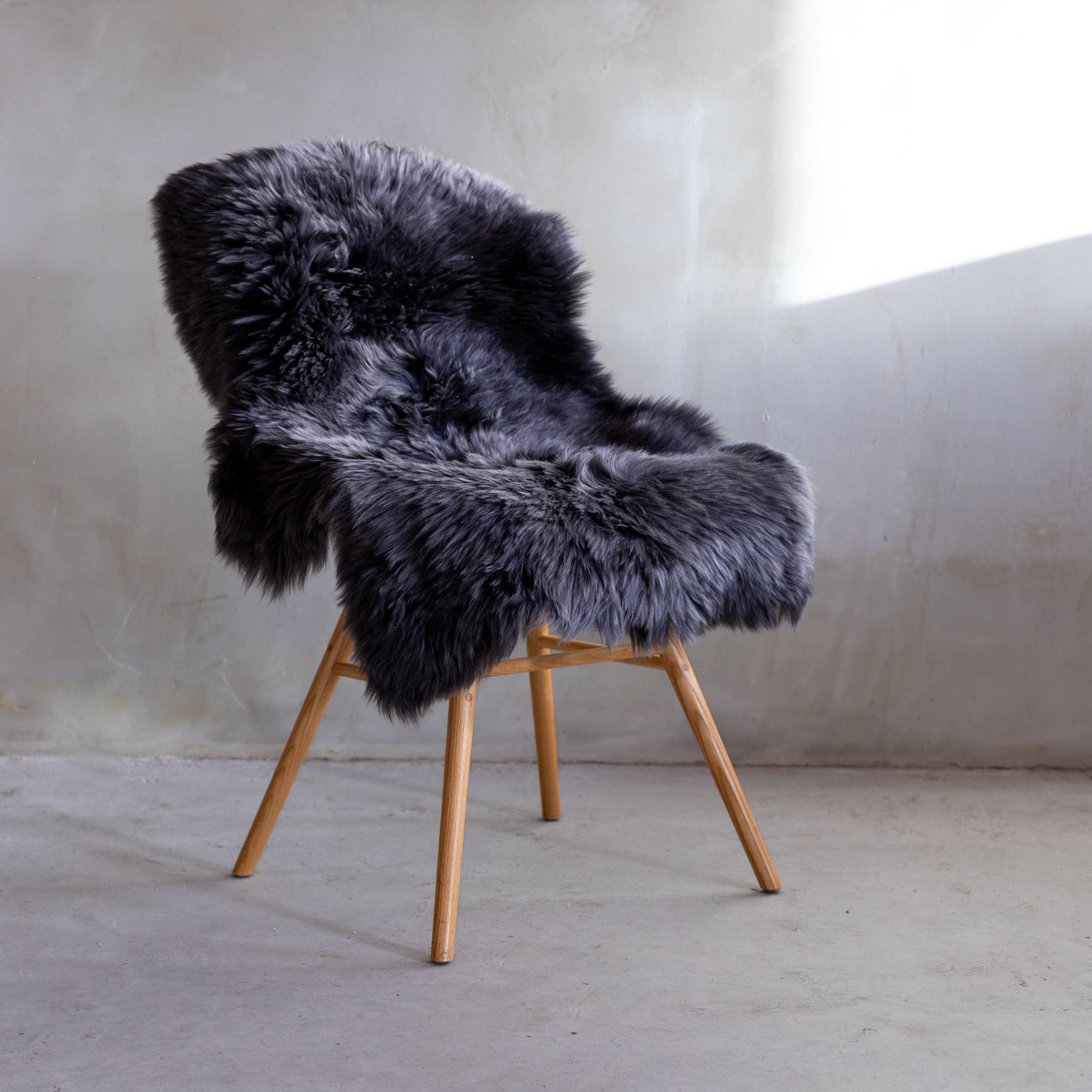 Van Buren – Großhandel Stühle – Neuseeländisches Lammfell | 23 Farben6