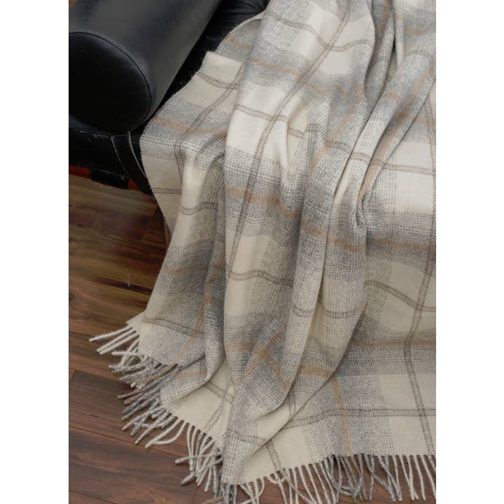 Linen Way Inc. - Wholesale Throw Blanket - Awenda Alpaca Throw