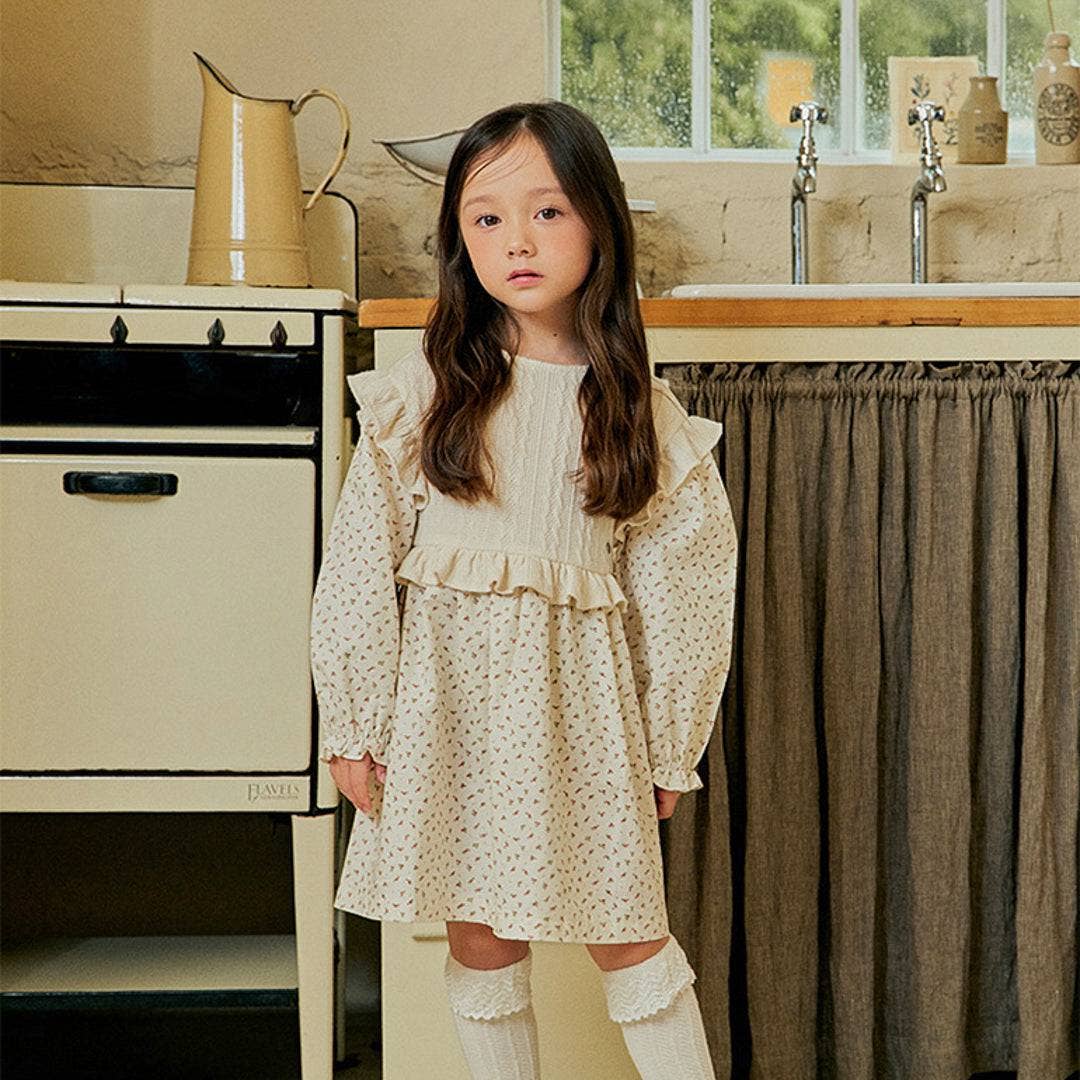 ToTo Heros - Wholesale Dress - Kids - Nana Knit Vest Detail Floral Dress5