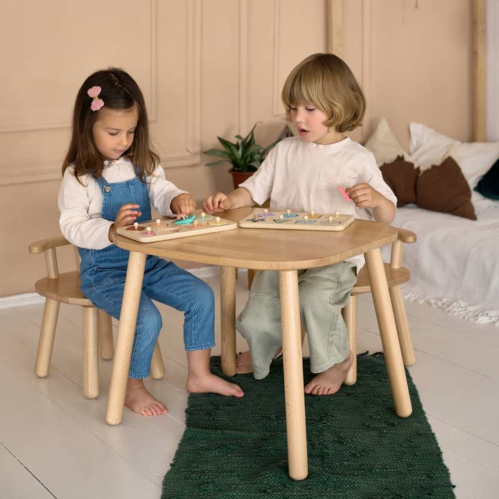 ODEAS - Wholesale Stoel - Kinderen - Houten kindertafel en twee stoelen set peutertafel en stoel