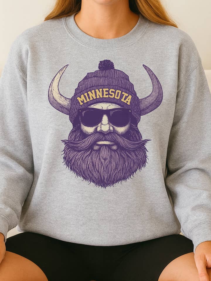 Sweat-shirt de l'équipe du Minnesota pour la vente par Wildberry Waves