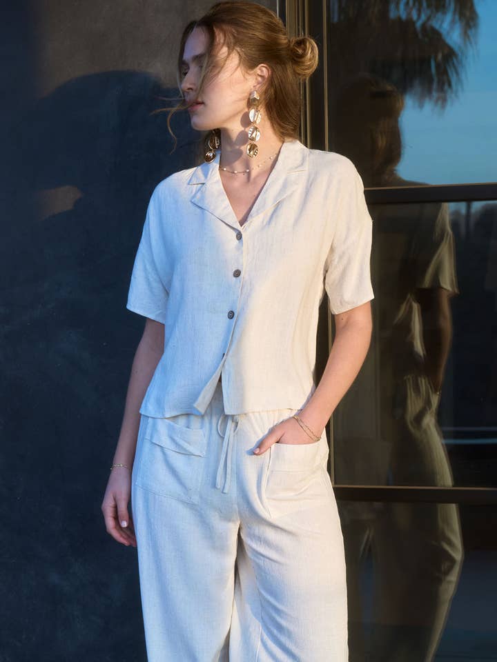 Blu Pepper - Wholesale Blouse - Women's - COLLARED BUTTON DOWN SHORT SLEEVE LINEN TOP