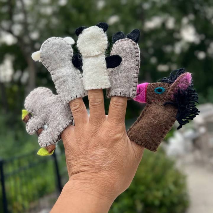 Lungta Imports - Wholesale Finger Puppet - Kids & Baby - Finger Puppets, Animal Puppets, Felt Finger Games Set of 5pc1