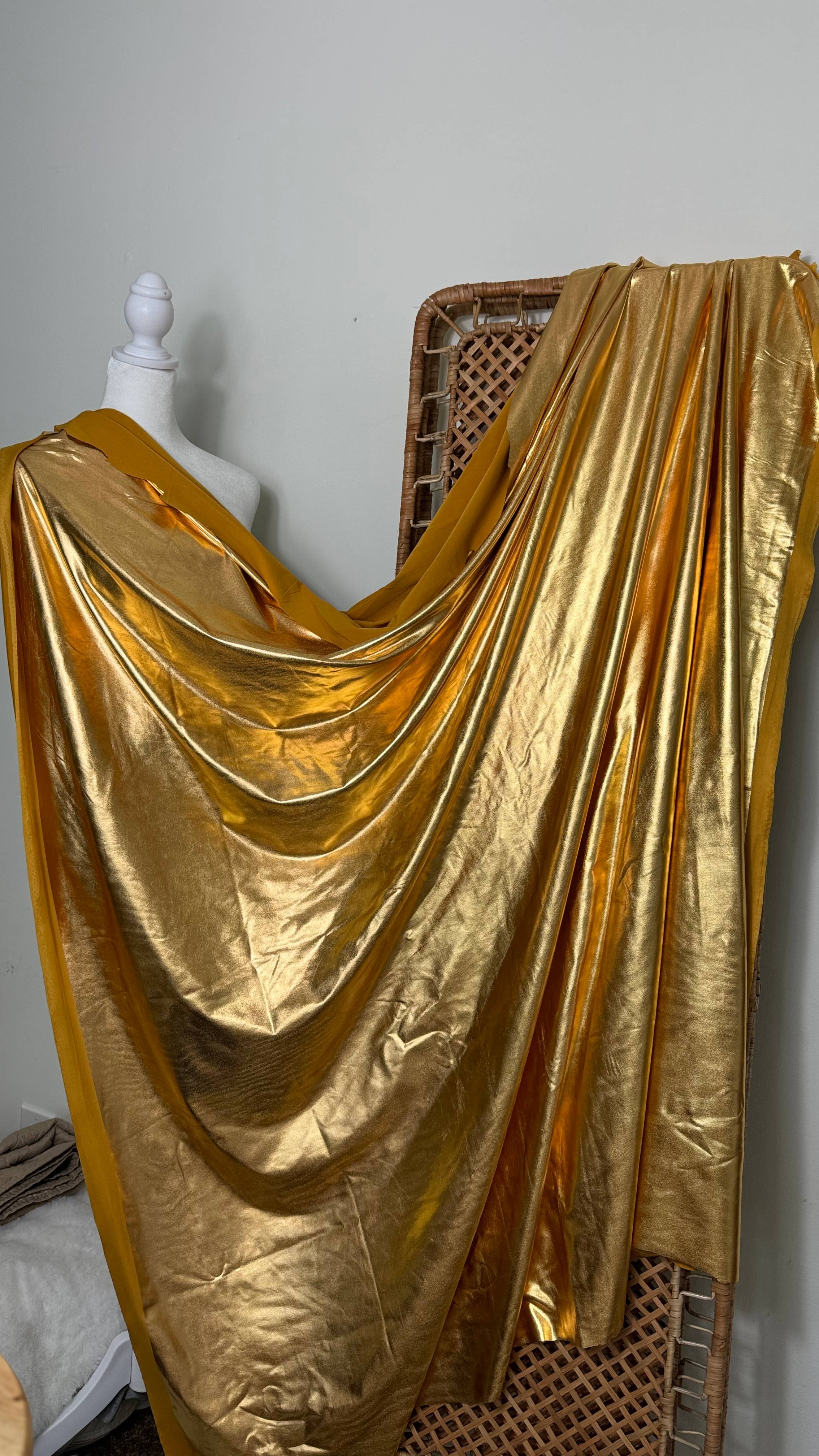 GalaTextile - Wholesale Fabric - Gold Spandex Lame Foil Stretch Metallic Fabric Gold Lame5
