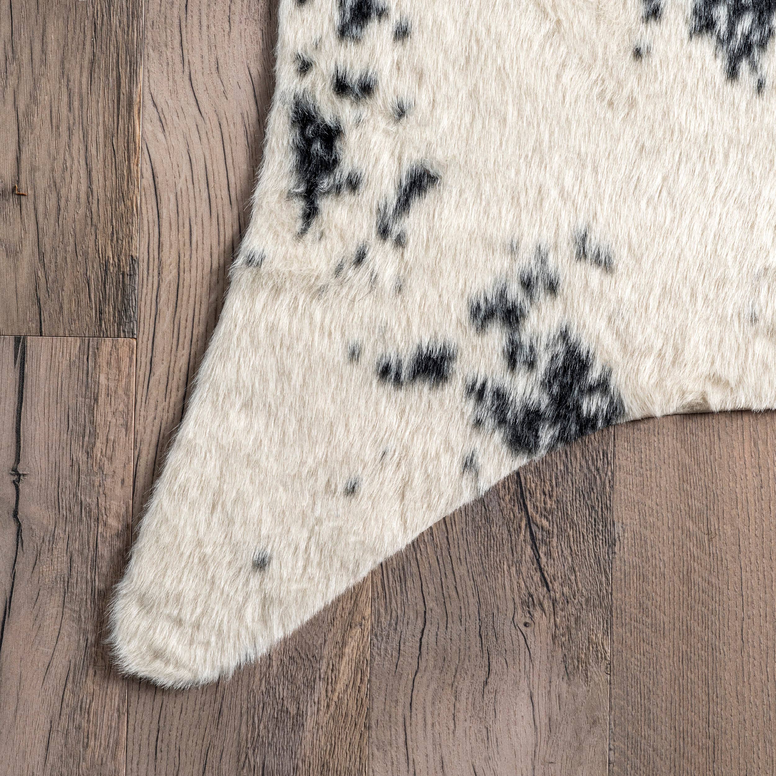 nuLOOM - Wholesale Area Rug - Faux Cowhide Washable Area Rug22