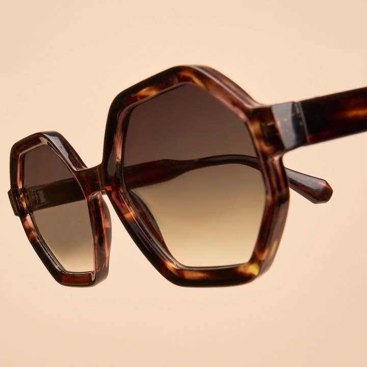 Powder Design inc - US - Wholesale Sunglasses - Women's - Limited Edition Raven Sunglasses - Tortoiseshell5