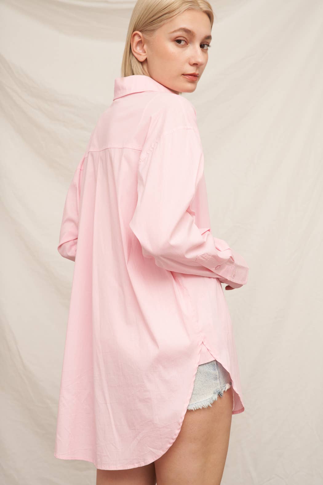 En Crème - Wholesale Button Down Shirt - Women's - Long Sleeve Oversize Button Down Shirt5