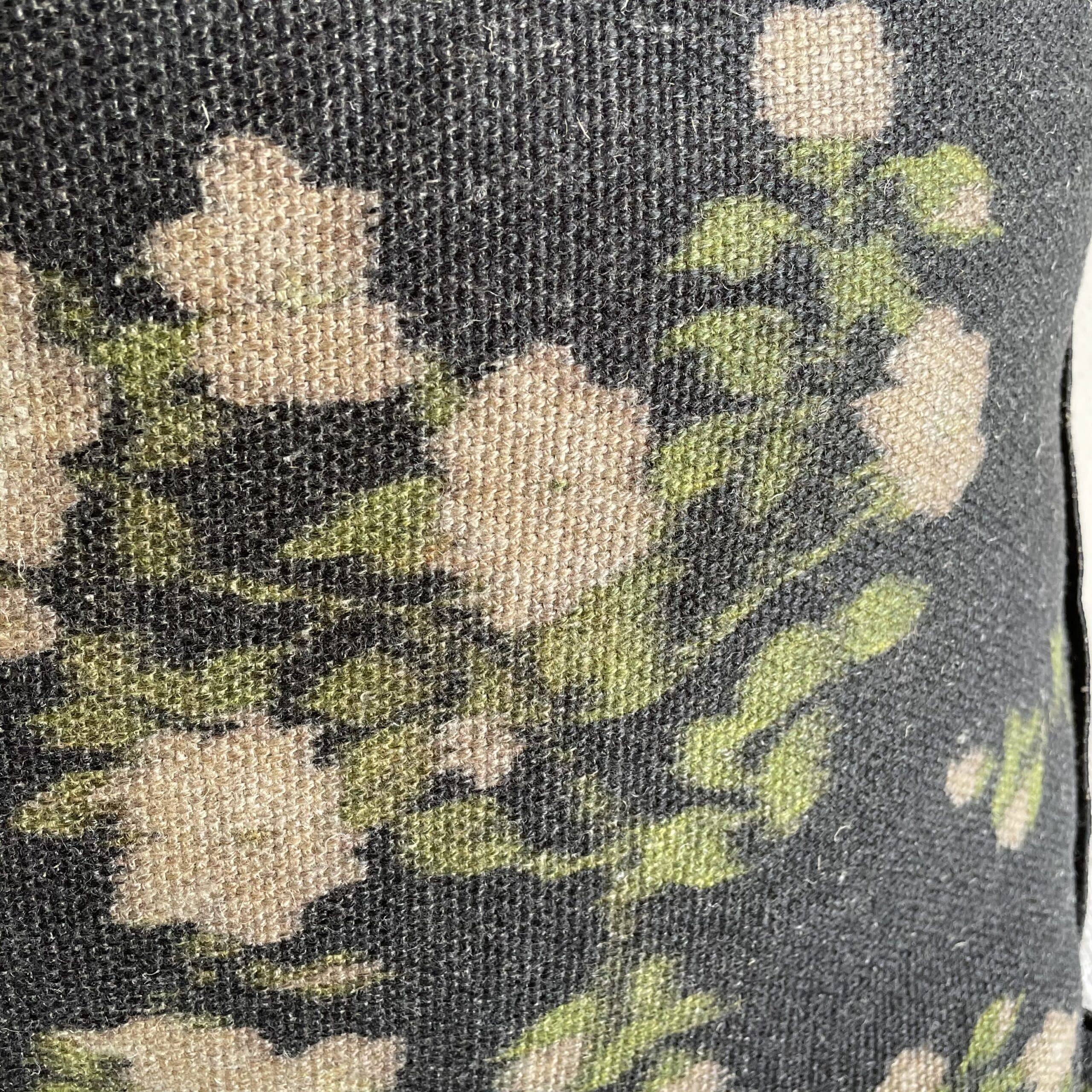 bloom home inc - Venta al por mayor Cojín decorativo - Cojín de acento de lino francés Wabi Sabi con rosas1