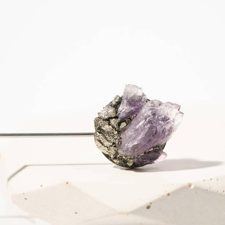 Alfiler de solapa de acero amatista crudo para venta al por mayor de GEAUXD raw stone