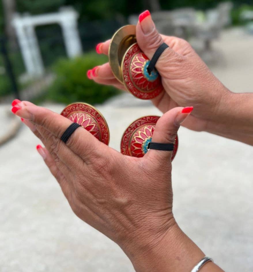 Lungta Imports - Vendita all'ingrosso Strumenti musicali - 2 paia di piatti da dito in ottone a forma di fiore di loto Zills per pancia 13