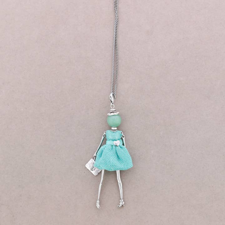 Collier Long Pendentif Poupée pour la vente par Sonata