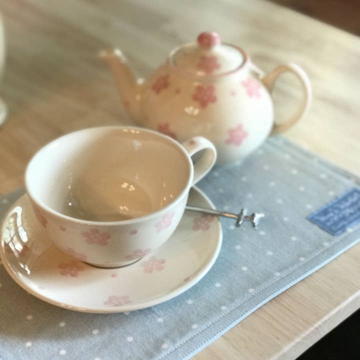 2 PRICKIGA BORDSTABLETTER för wholesale av Vero's World