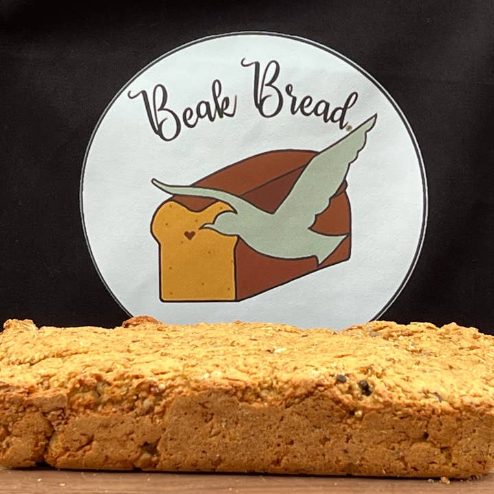 Mélange de Pain à Bec : Nourriture pour Oiseaux Sauvages. Pain fait maison pour oiseaux pour la vente par Beak Bread