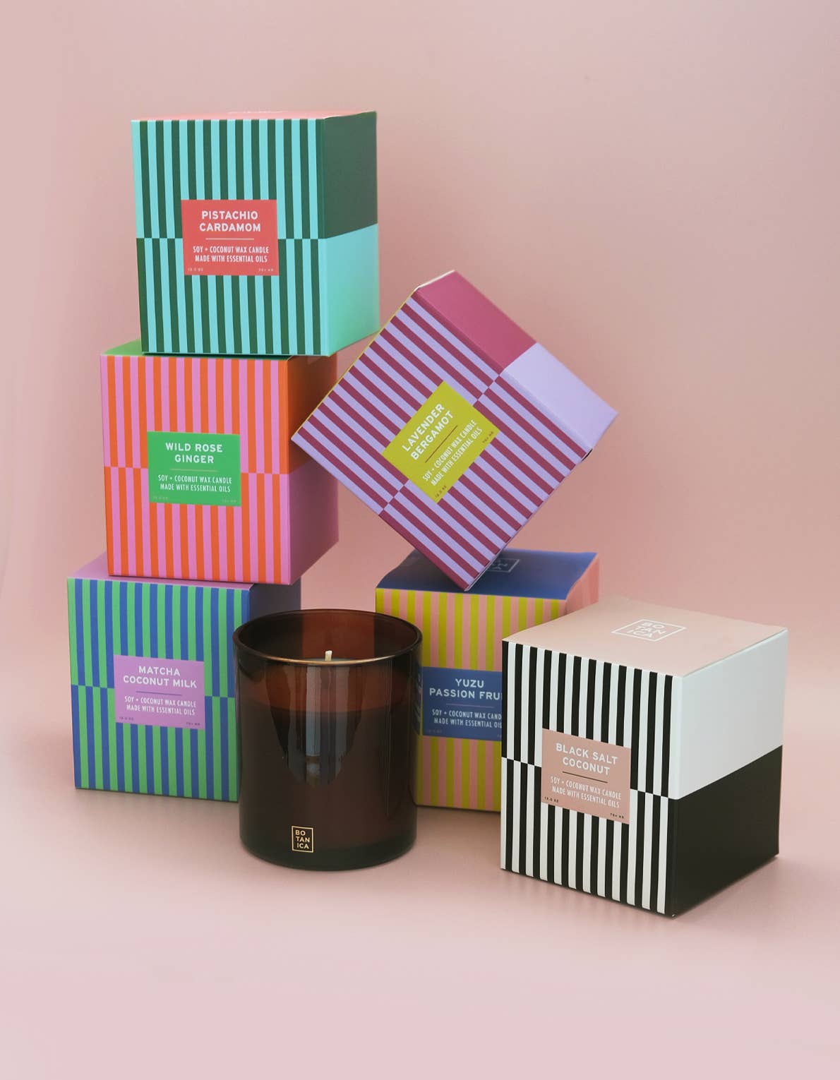 BOTANICA – Vela em jarro/copo por atacado – Essenciais: Vela de Sal Negro + Coco | 12 oz.3