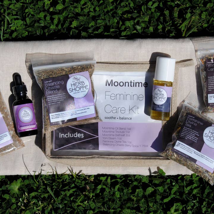 Kit de bien-être Moontime pour la vente par The Herb Shoppe
