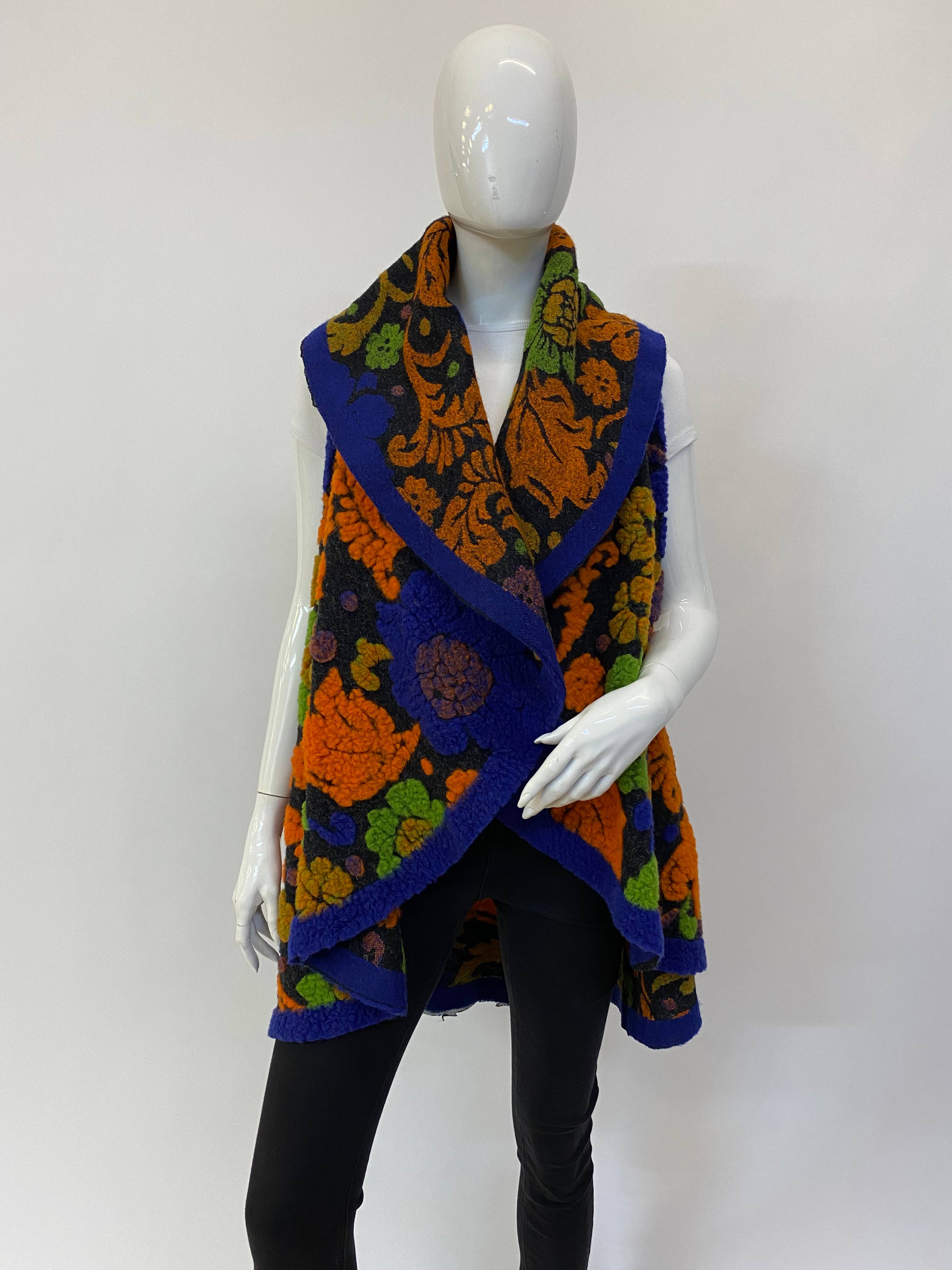 ORNELLA PARIS – wholesale Jacket – Women's – BLL-VK003 wool jacket

17