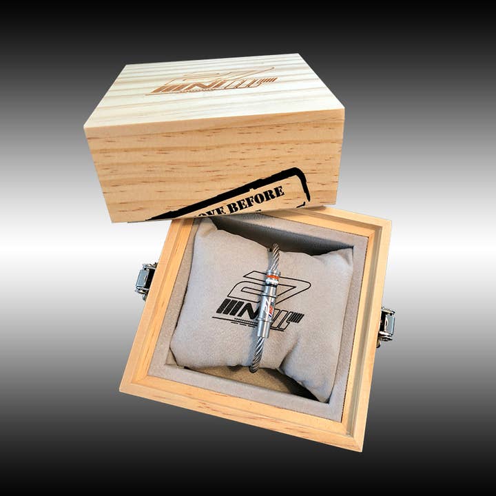 Set Pack+Mach 2 Bracelet Nicolas Ivanoff Edition for wholesale by AERO-DESIGN