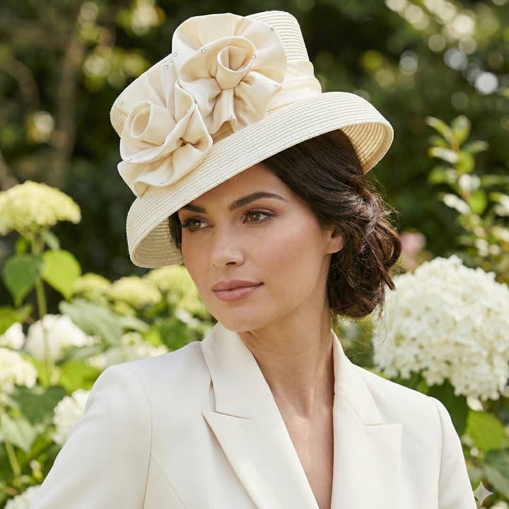 T029 - Elegant Ivory Rose Statement Hat for wholesale by Maspros