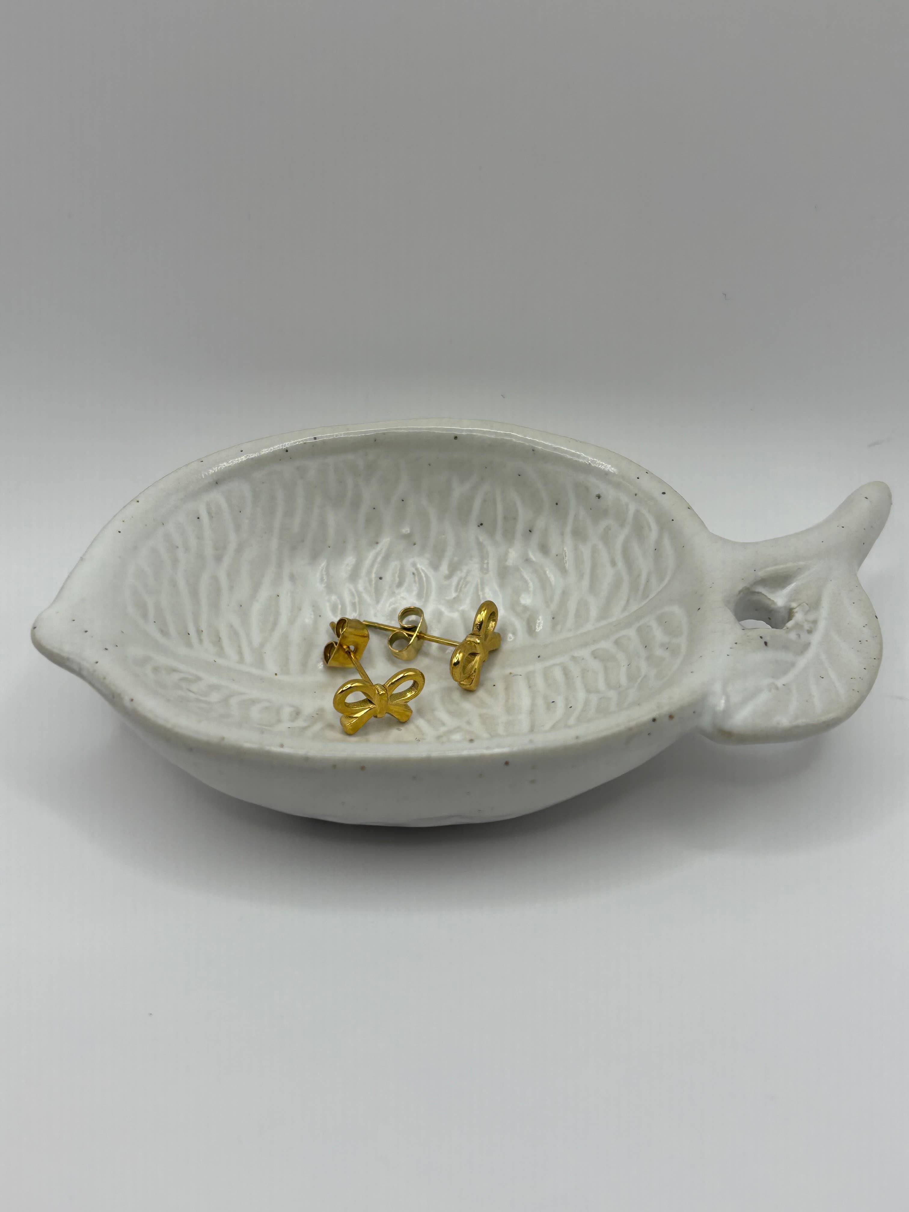 Penny Lane Jewelry Co - Vente Plateaux à bijoux - Petit vide-poche en grès citron.