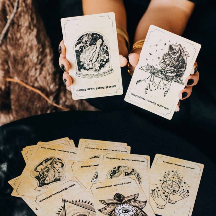 LA MUCI DESIGN - Wholesale Tarot Cards - Wisdom Oracle Deck – 15 Card Oracle Set 2