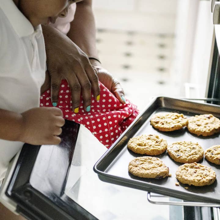 Pascha Chocolate Company - Wholesale Baking Chocolate - Organic Vegan No Milk Chocolate Baking Chips 3