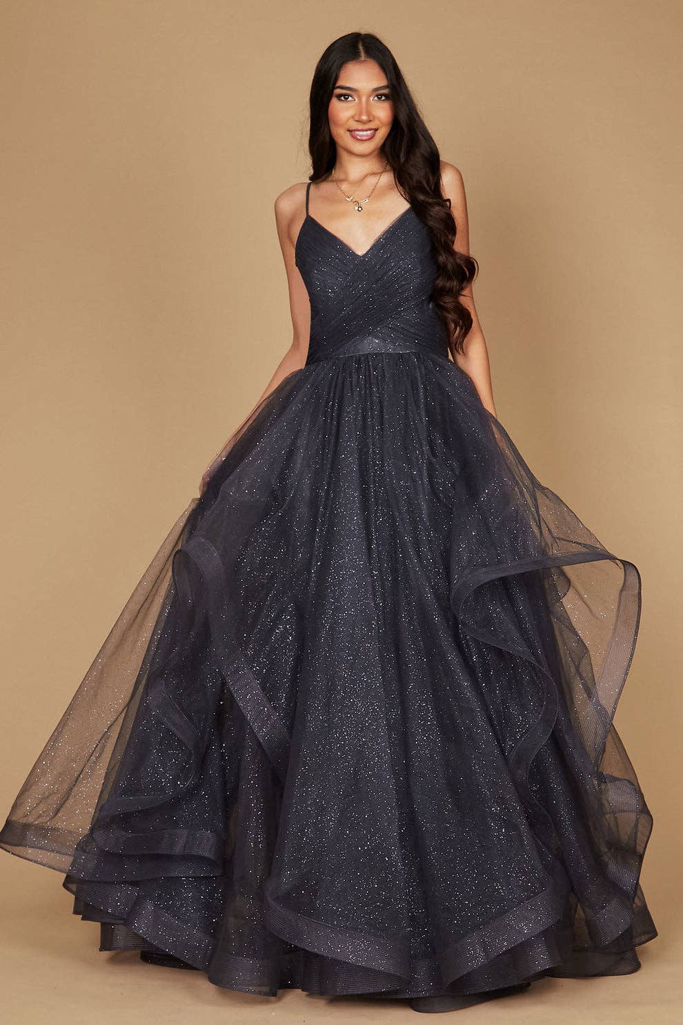 Kos Couture - Vente Robe de soirée – femme - Robe de bal en tulle fluide avec paillettes et décolleté en cœur.4