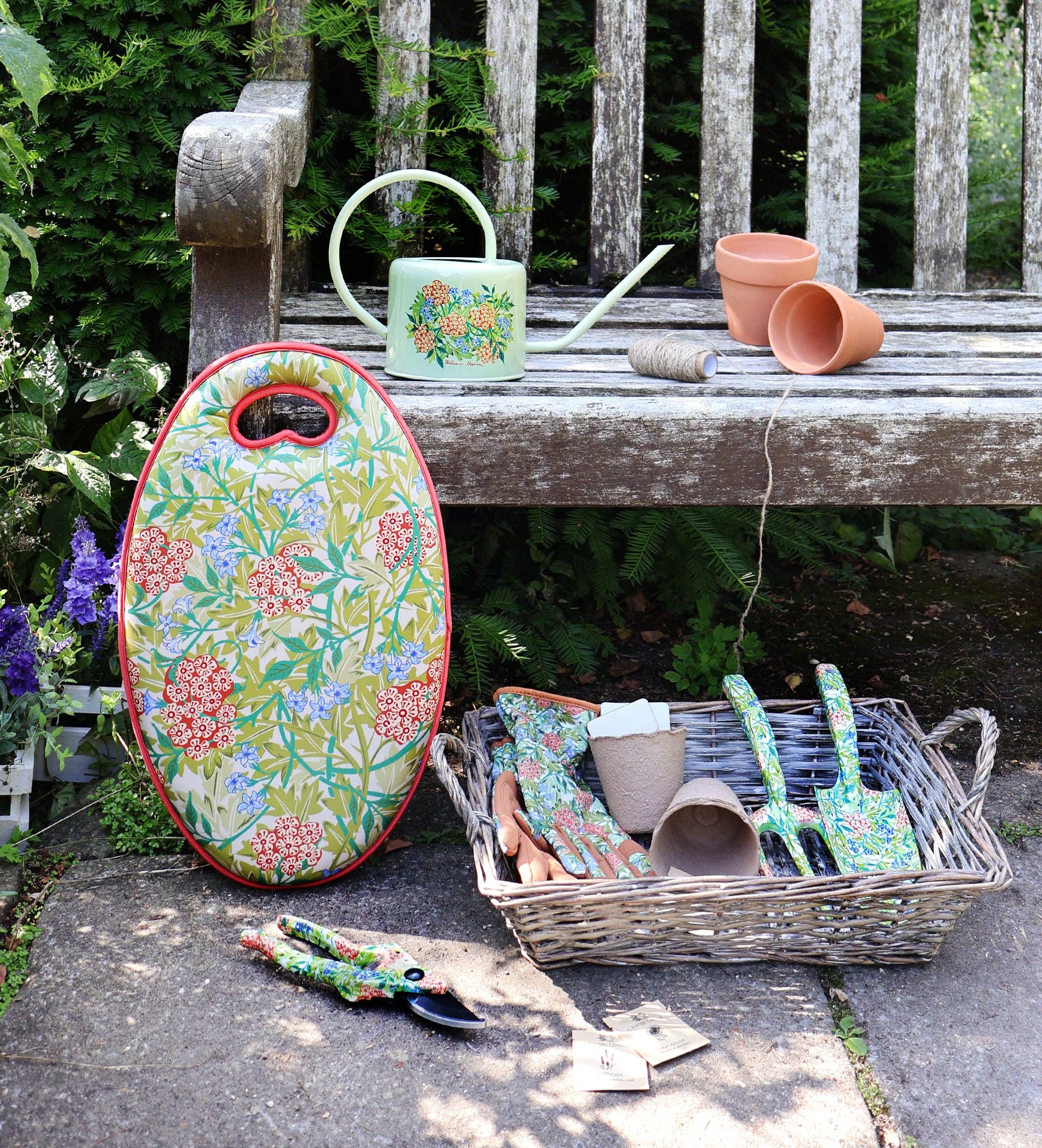 Robert Frederick Ltd - Venta al por mayor Guantes de jardín - Guantes de jardinería para mujer Orange Grove con diseño William Morris, talla única, acolchados con puños elásticos5