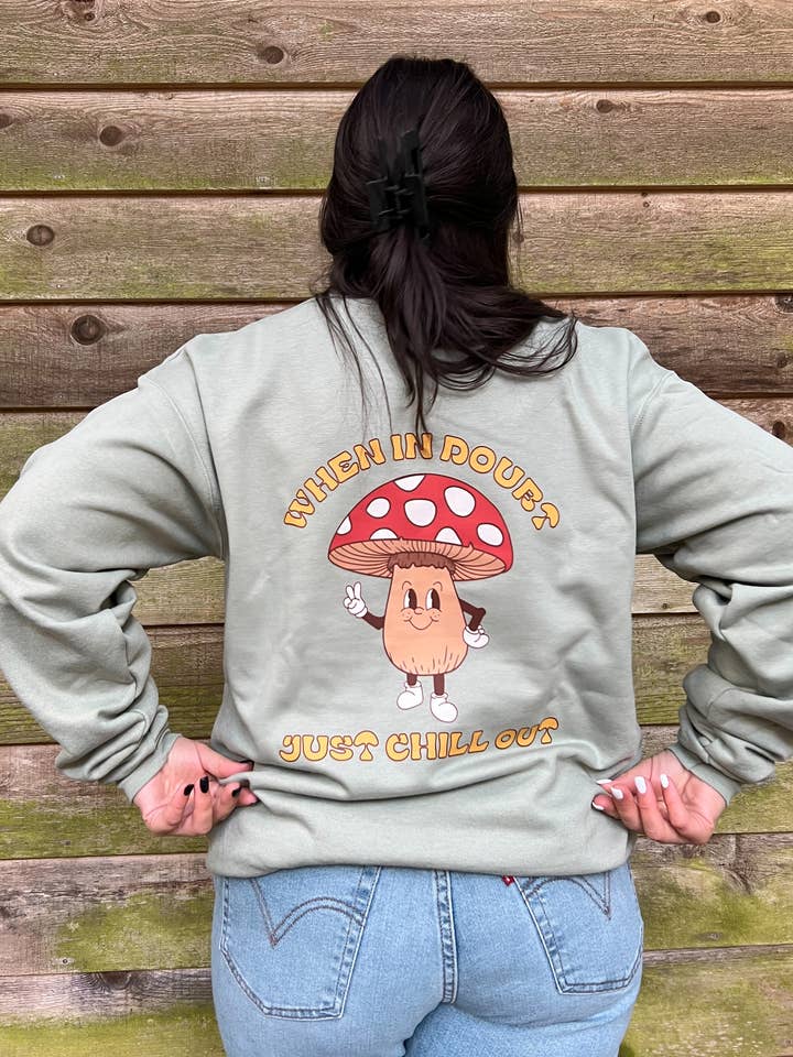 Na Dúvida, Just Chill Out Sweatshirt de Cogumelos Retro por atacado de Pacific North Tess
