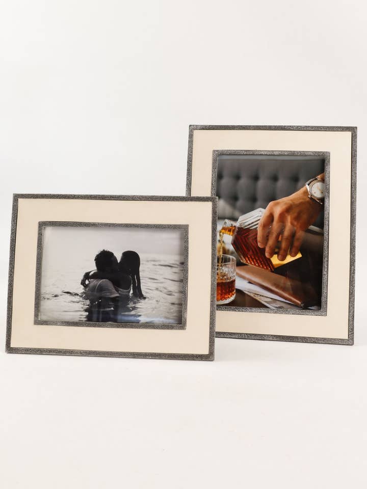 PAIKI Grey Metal Picture Frame | for wholesale by PIETRA DI CASA