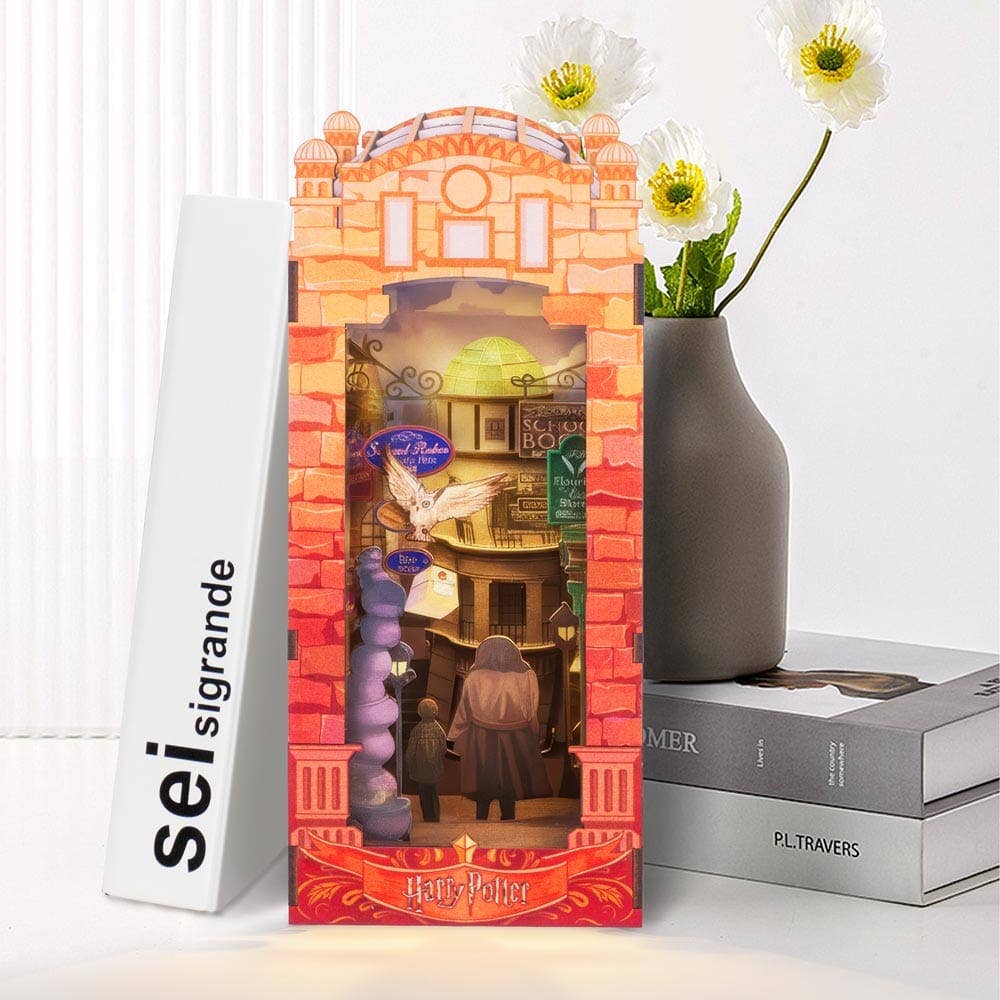 Crafthub - Wholesale DIY Craft Kit - Harry Potter: Diagon Alley - DIY Book Nook Kit6