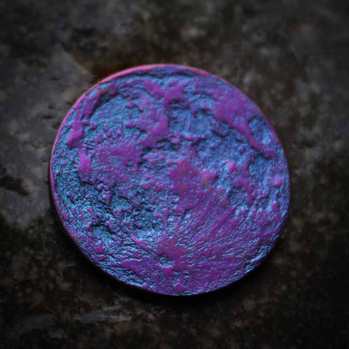 Shire Post Mint - Venta al por mayor Moneda/objeto de coleccionista - Moneda de luna borrosa de 1 pulgada, realista, de dos tonos, azul y morado, N