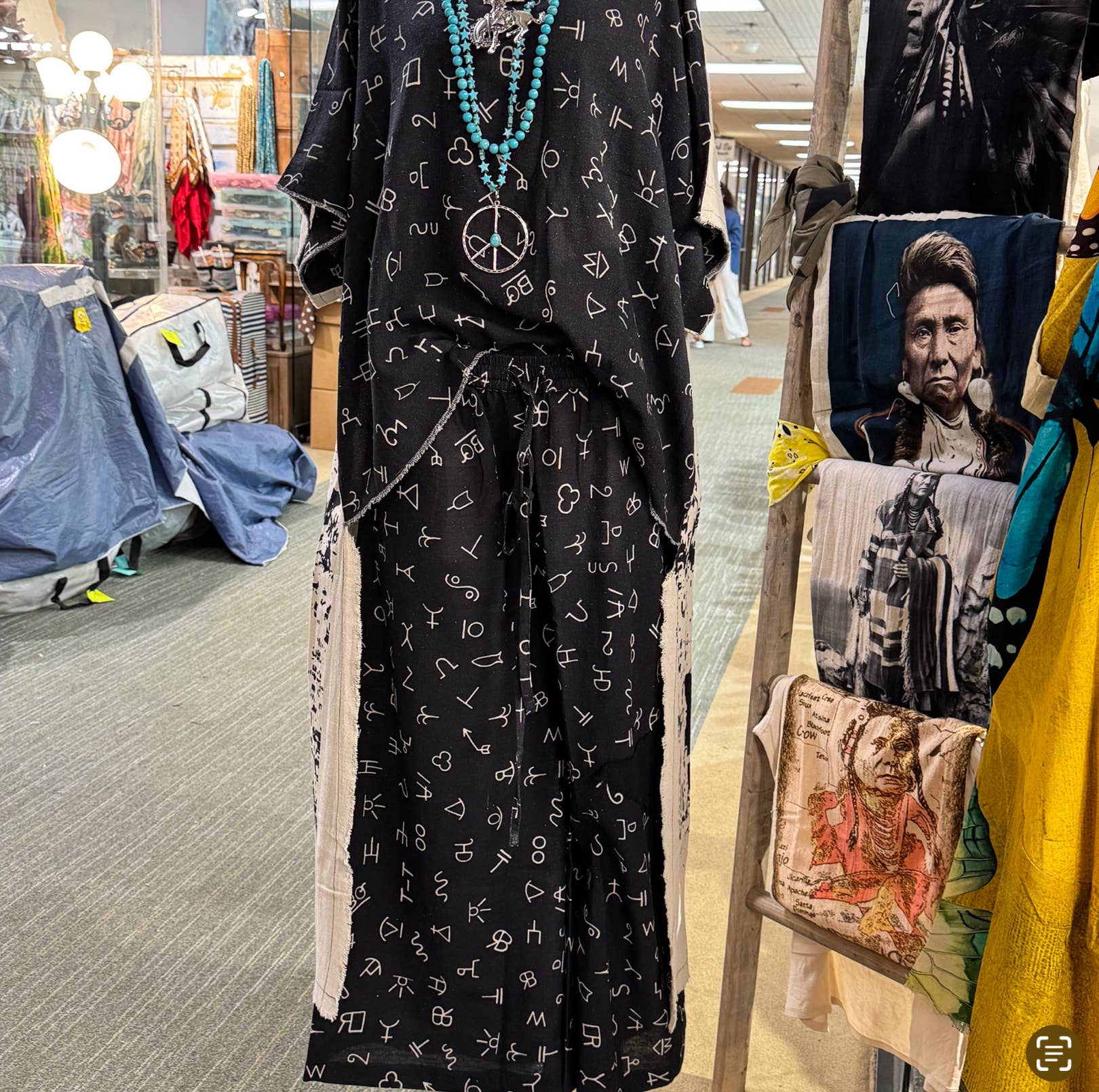 LeParisPetit by I Love Linen - Wholesale Tunic - Women's - Hi-Lo Tunic with Cattle Brands on Front and Rodeo on Back2