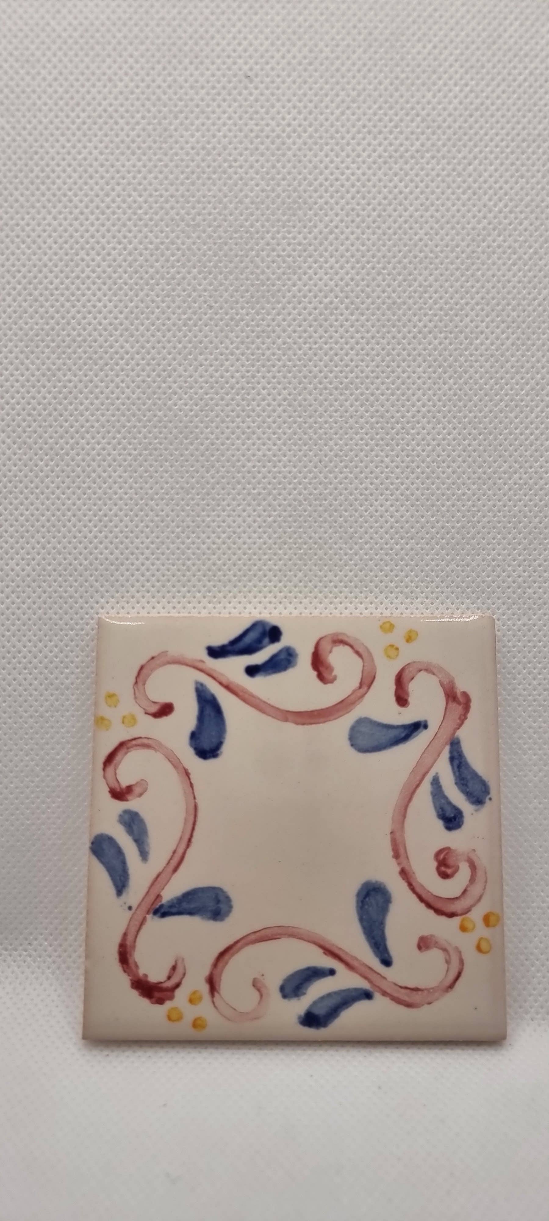 Hazbruk Ceramics - Venta al por mayor Marcos de fotos - Solo Strokes: marco de exhibición de un solo azulejo7