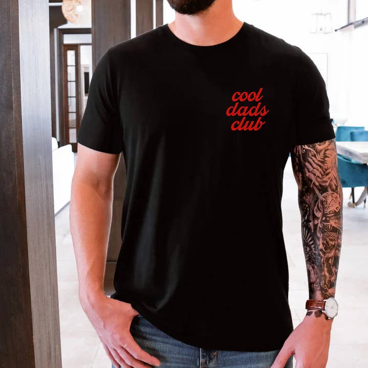 Cool Dad Club T-shirt för wholesale av Desert Ave LLC