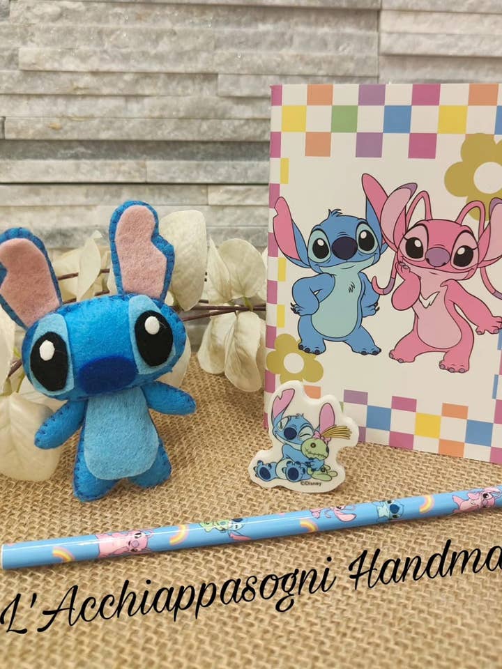 Sleutelhanger set geïnspireerd op Stitch en Angel voor wholesale door Acchiappasogni Handmade