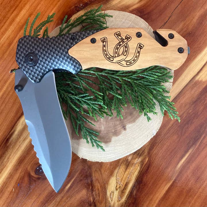 Horseshoes Knife for wholesale by Quail Tail Laser Art