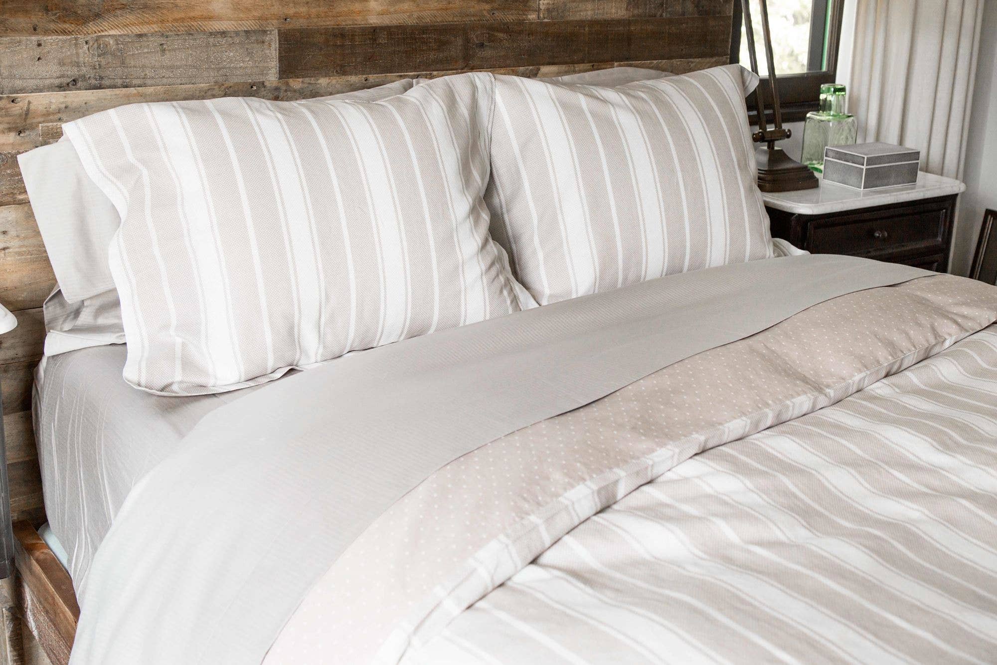 Thread Experiment - Wholesale Bedding Set - Bold Linen Stripe Duvet Cover Set3