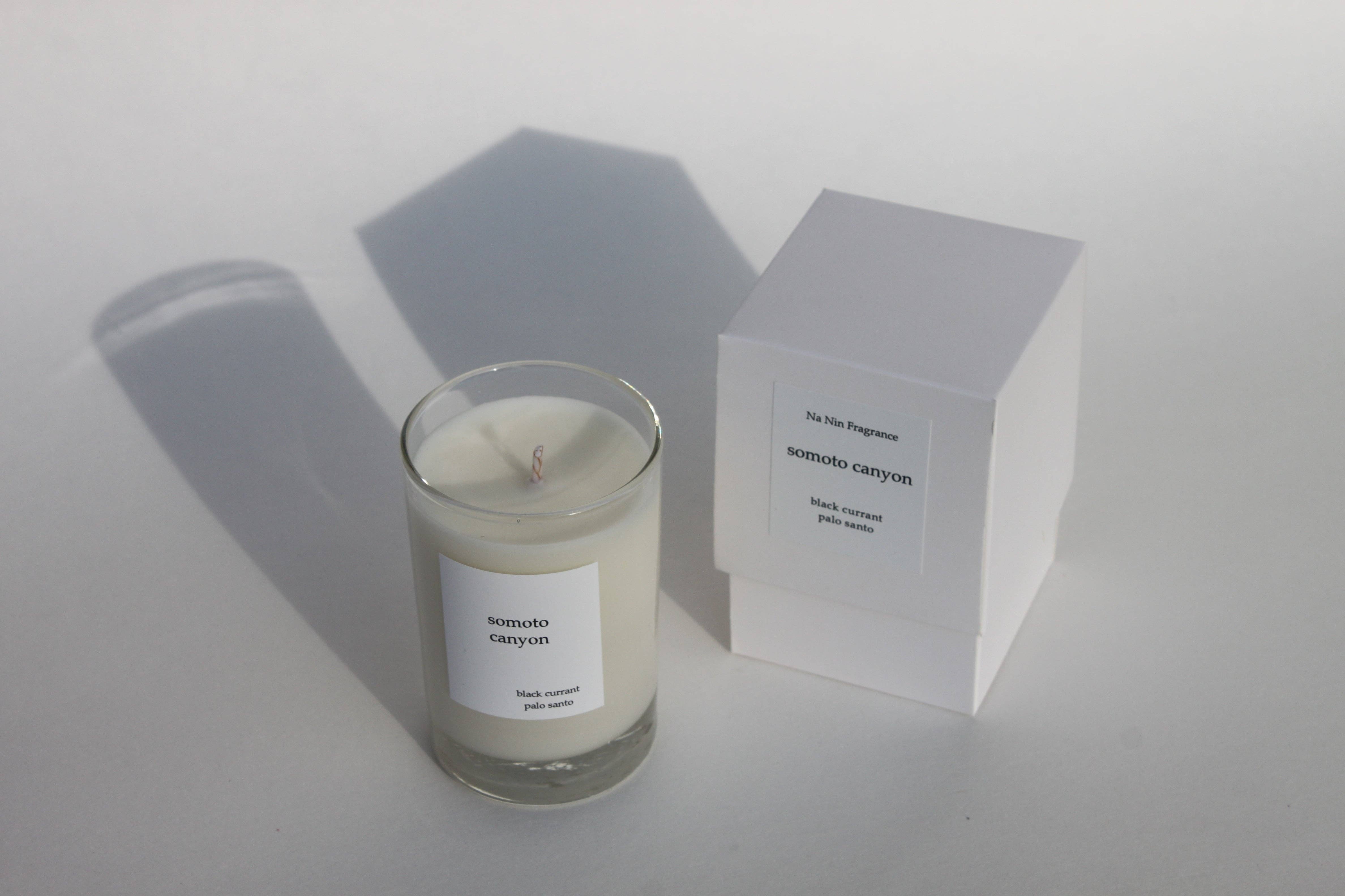 White Undyed Somoto Canyon Candle / Available in 5oz & 8oz for wholesale on Faire8