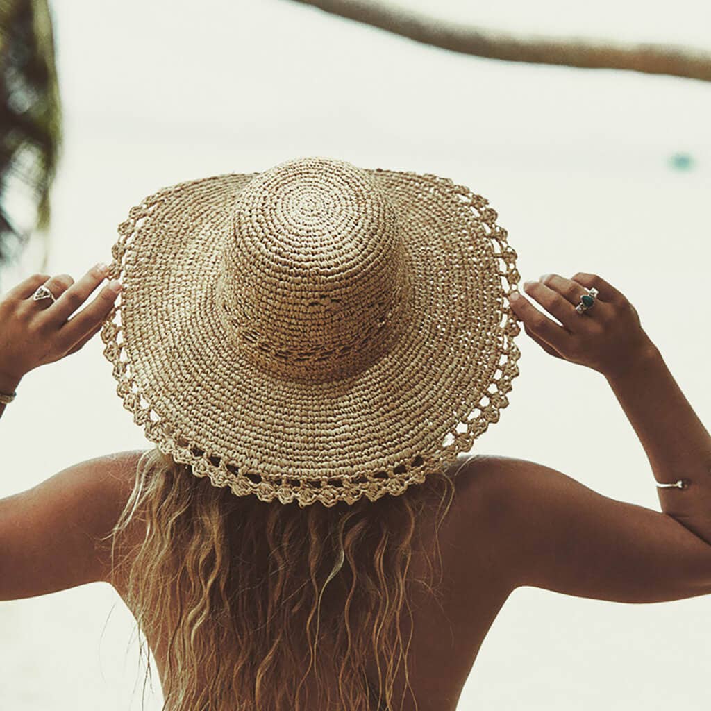 Natural Sombrero de Sol de Ala Ancha de Rafia Amy Summer de venta al por mayor en Faire4