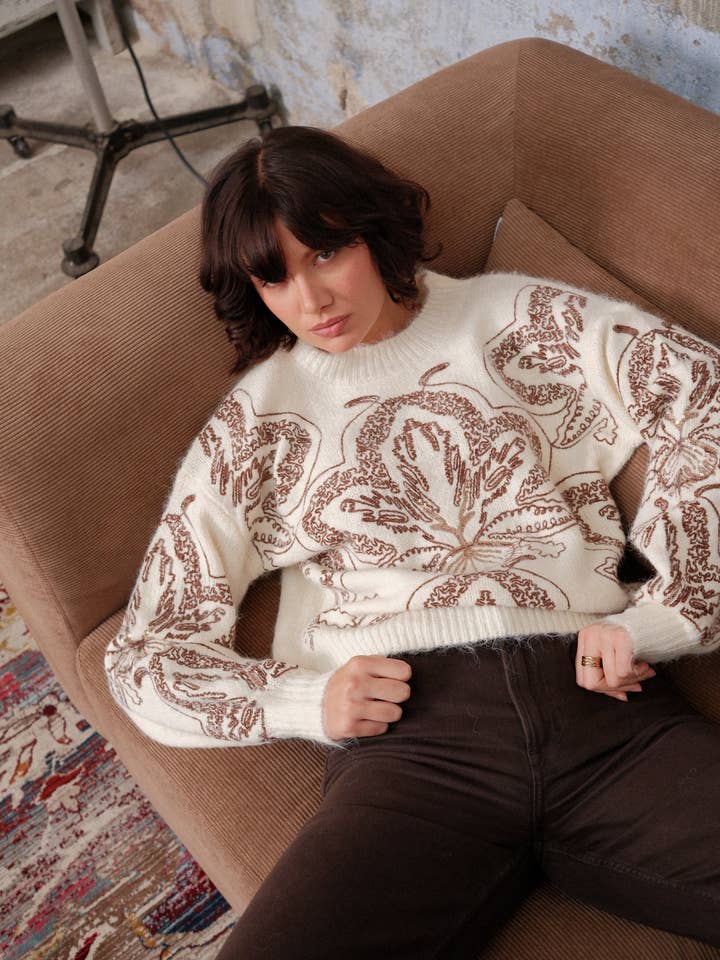 Ziehen SOLENNE 2701 für den Großhandel von GOLDEN LIVE PARIS