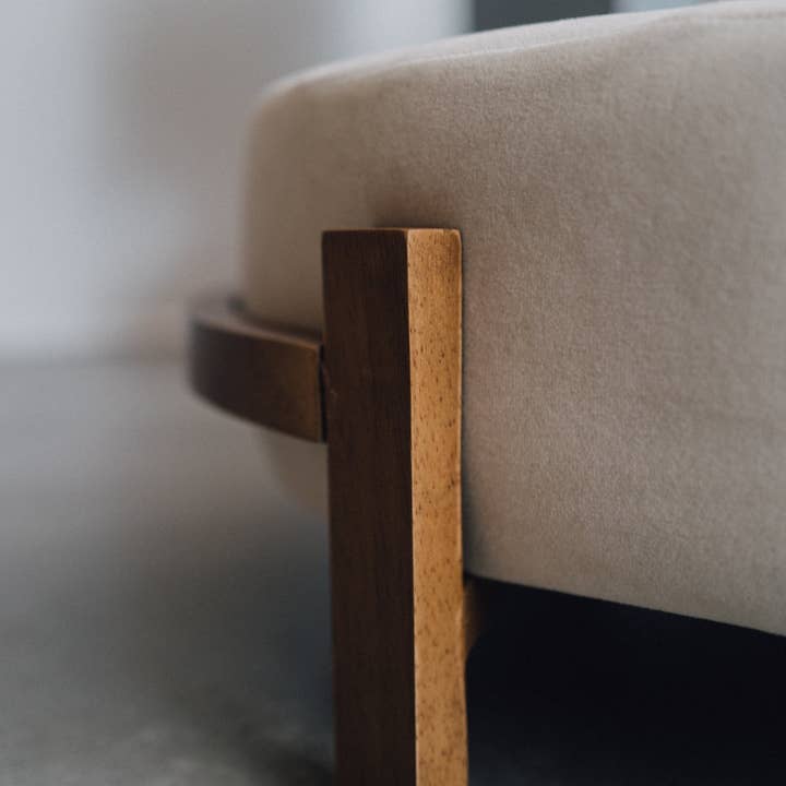 WHISKERHAUS LLC - Wholesale Pet Bed - Cat/Dog - WHISKERHAUS Premium Modern Luxury Cat and Dog Bed - BELLE