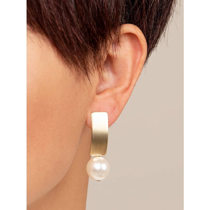 Metal Pearl Drop Earring for wholesale on Faire