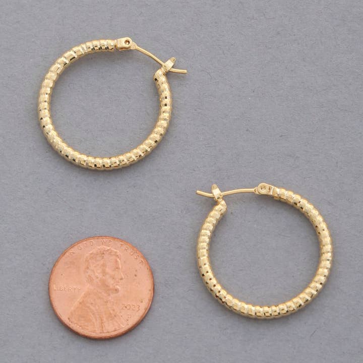 GD 14K VERGOLDETE STRUKTURIERTE CREOLEN, KSE 7071 2 5 für den Großhandel auf Faire1