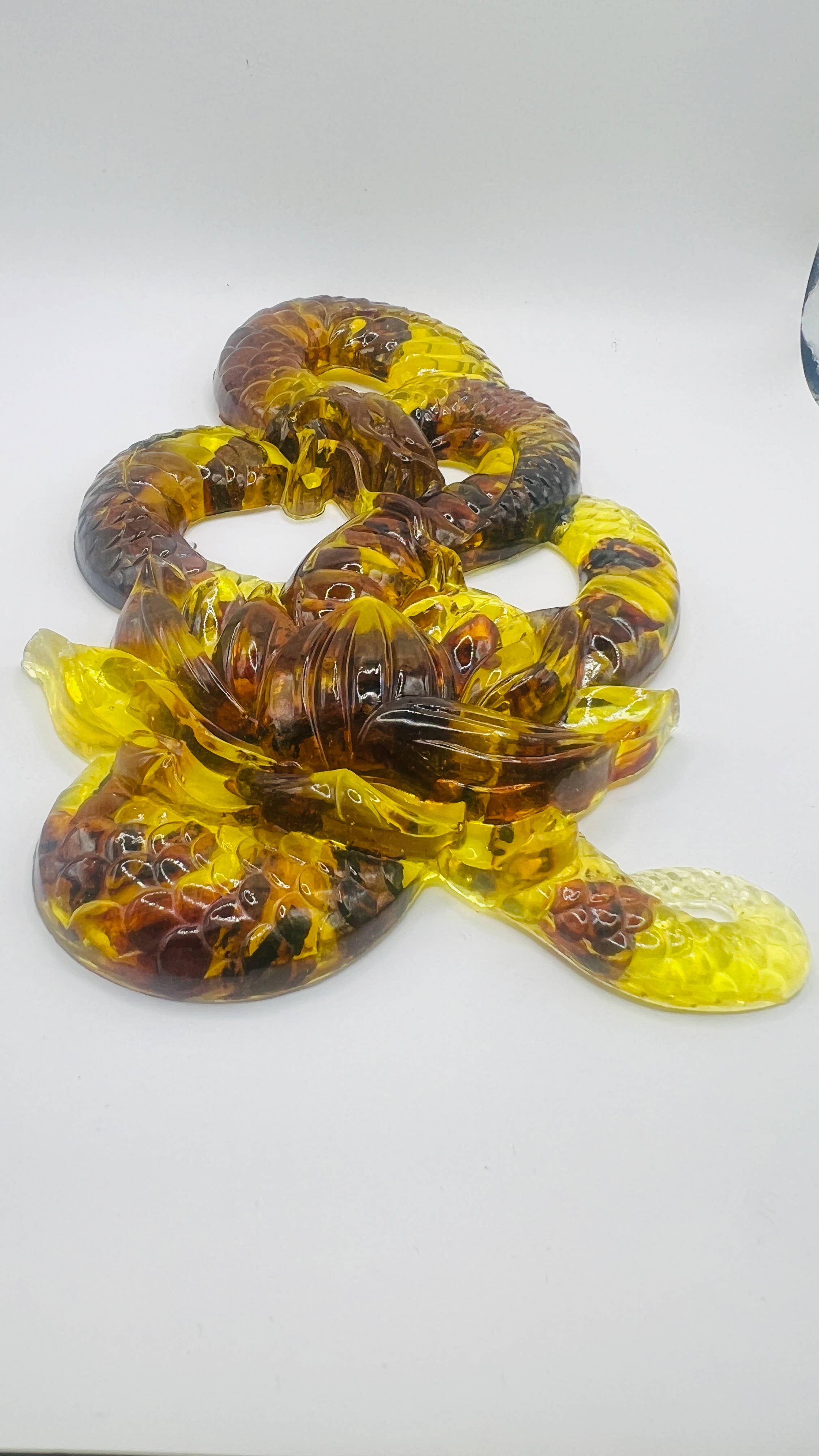 KIZIMA – wholesale Decorative figurine – Amber Snake with Lily – Handmade Baltic Amber Halloween Decor9
