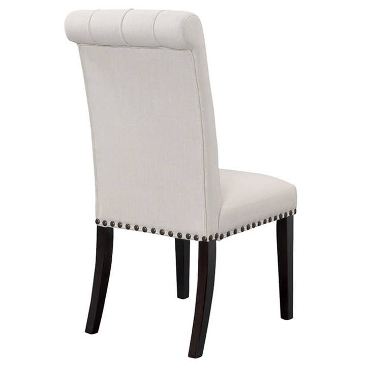 Glamour Home - Vente Chaises - Ensemble de chaises de salle à manger en tissu beige Aleki avec boutons capitonnés4