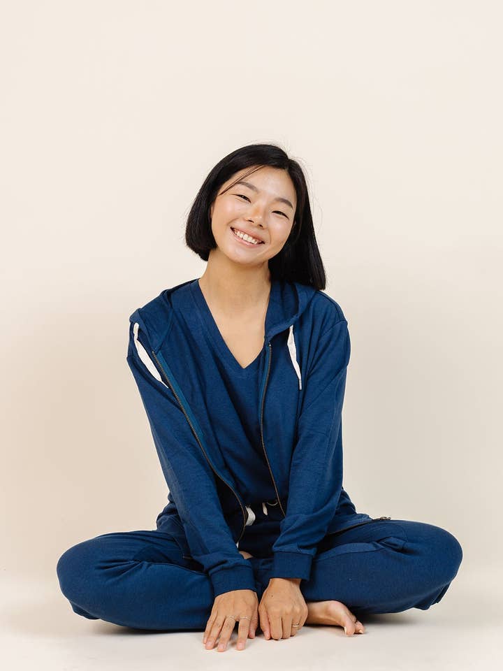 Lark - Wholesale Hoodie - Women's - Women's Zip Hoodie in Space1